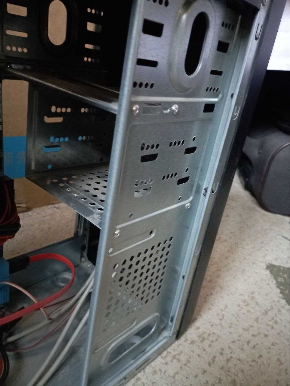 Компактный кейс для PC.