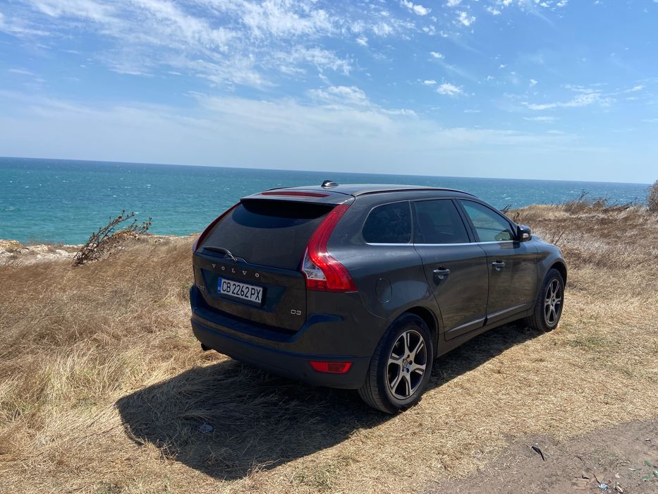 Volvo XC60 + 2 комплекта джанти с нови зимни гуми