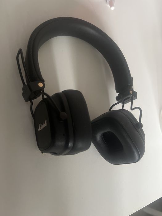 Наушники Marshall