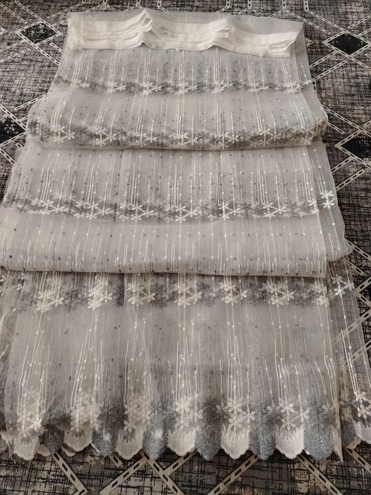 Ушити готови пердета 250вис 300шир по 16 лв бр