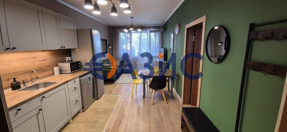 Апартамент с 2 спални в комплекс" Сий Бриз", Свети Влас, 84.41 кв. м,