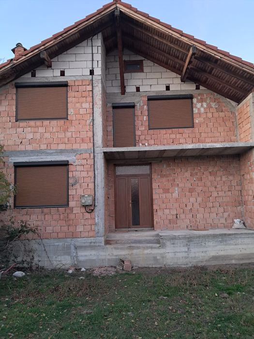 Vând casă  in localitatea Șibot