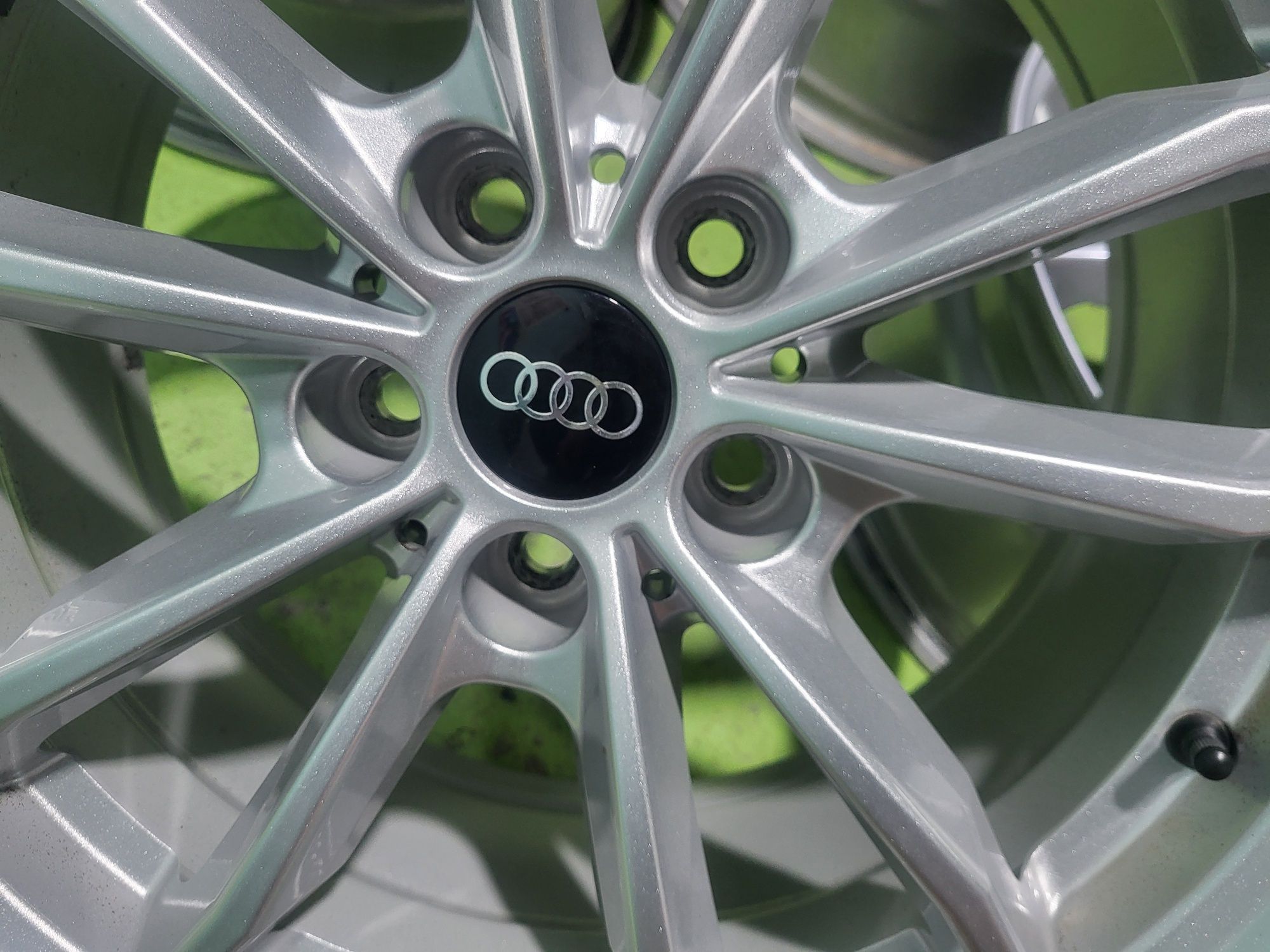 17 5x112 Audi A4 A6 Vw Passat Touran Caddy 5х112