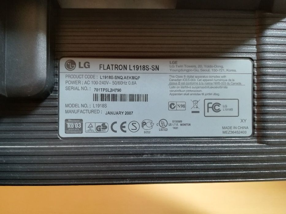 Монитор LG 19'' Flatron L1918S