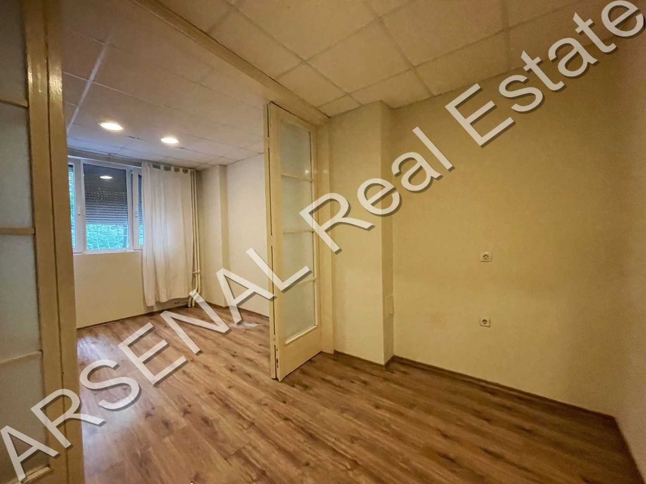 Дава се под наем Офис в София, Център - 53 кв.м за 450 € - Снимка #5