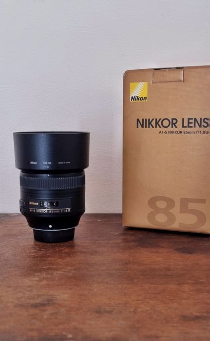 Obiectiv Nikon 85mm f/1.8 G – Portrete deosebite, Bokeh superb

Vând o
