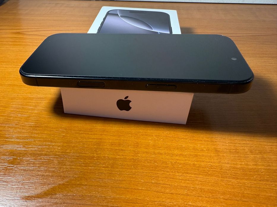 Iphone 16 Pro 100% Baterie