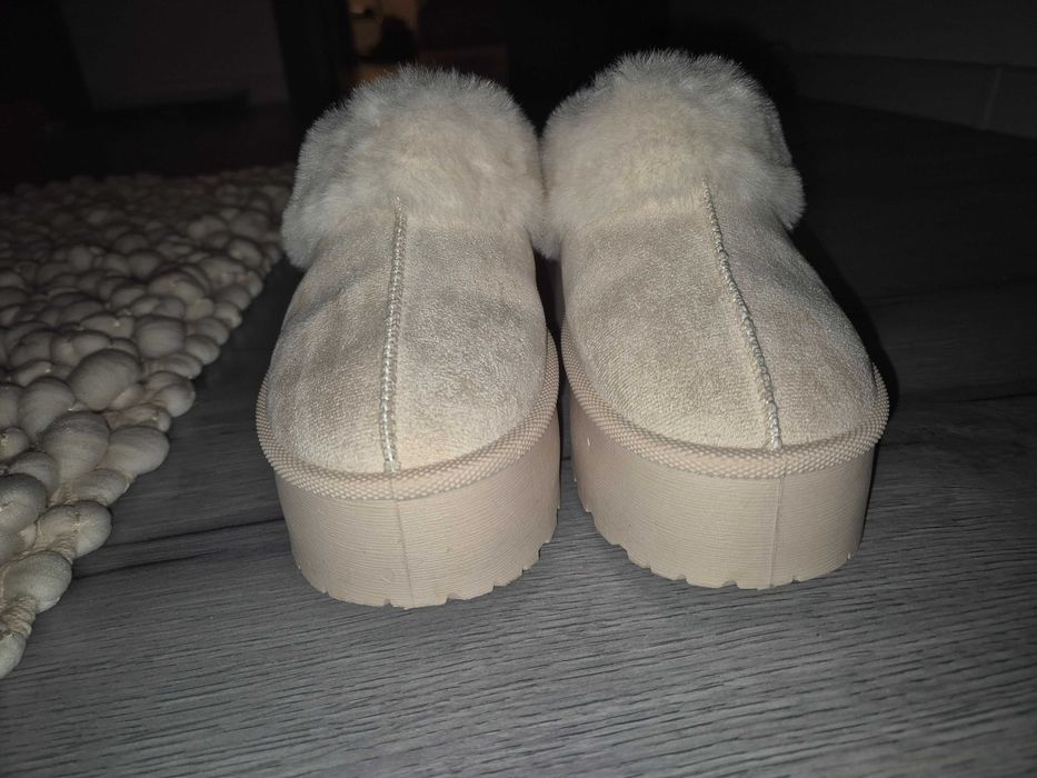Papuci tip ugg dama Truffle Collection nr 36