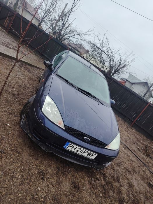 Vând Ford focus 1.6 benzina