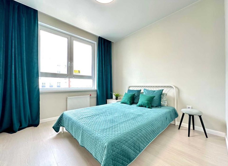 Сдаётся 2-комнатная квартира на левом берегу.