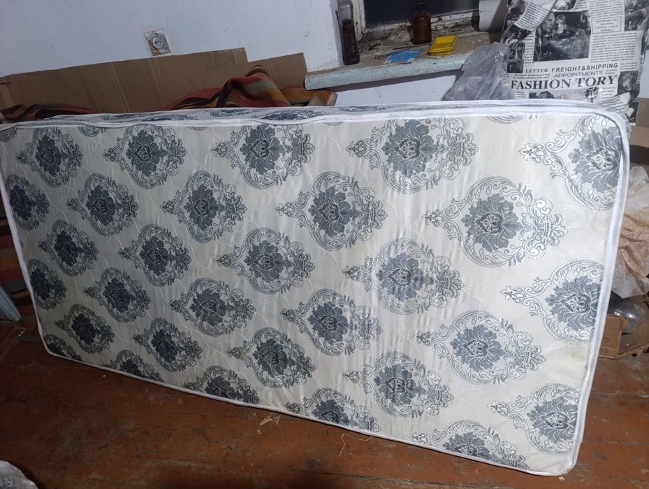 Продам матрас 190х90