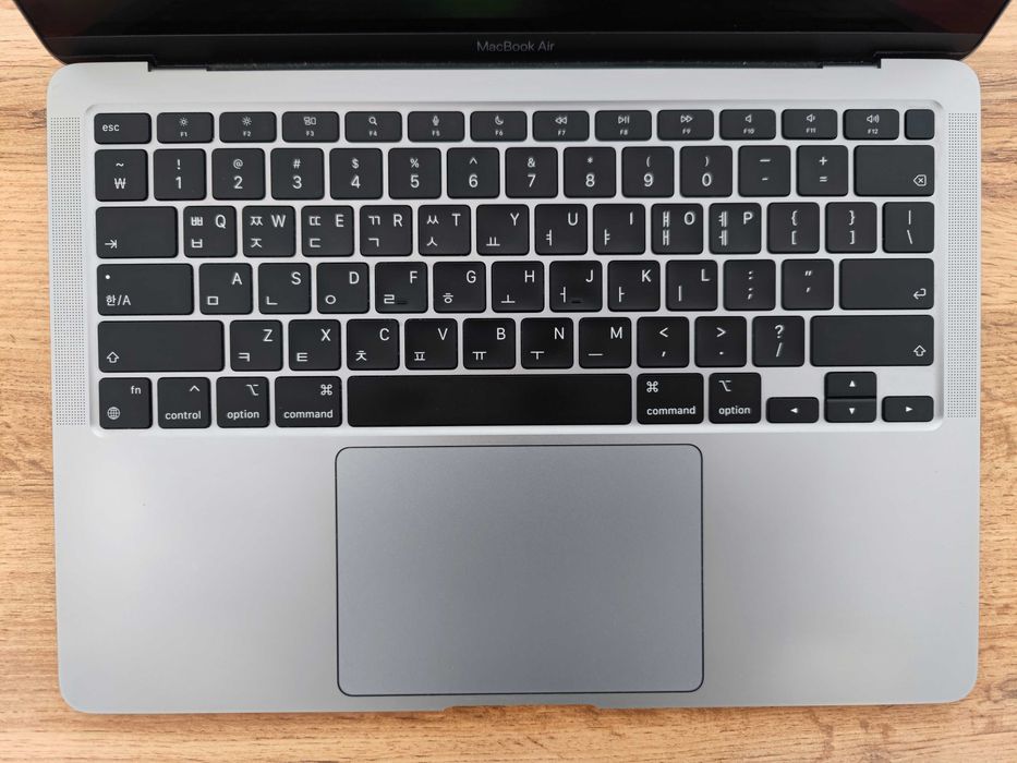 MacBook Air M1 16/256