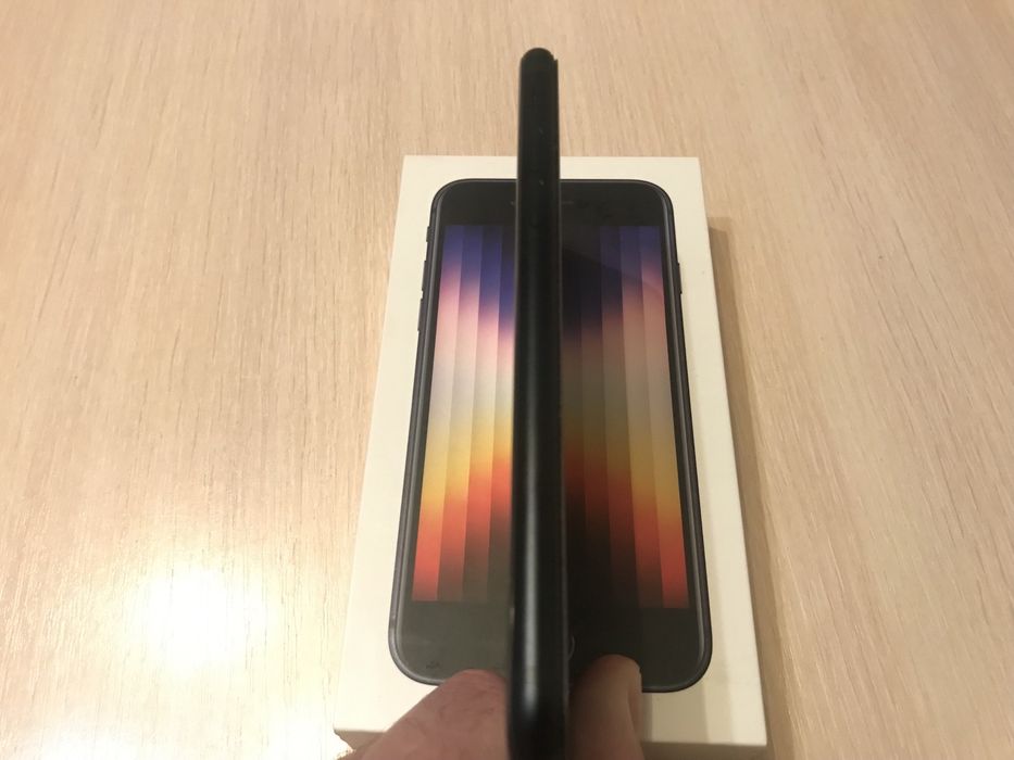 Iphone SE 3 (2022) A15 Bionic АКБ:87 % [реальный торг]