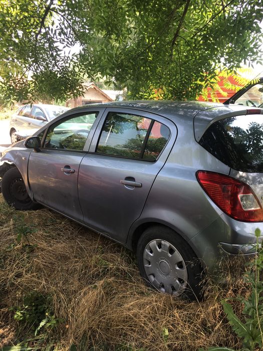 Опел Корса Д с газов инжекцион / Opel Corsa D 1.4 90hp 2008y LPG