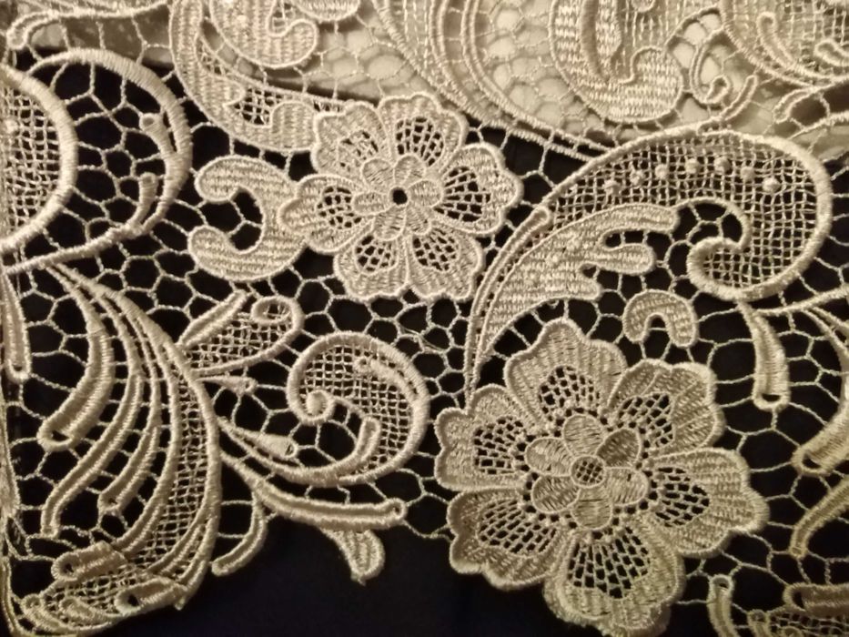 Rochie de ocazie cu dantela,model deosebit