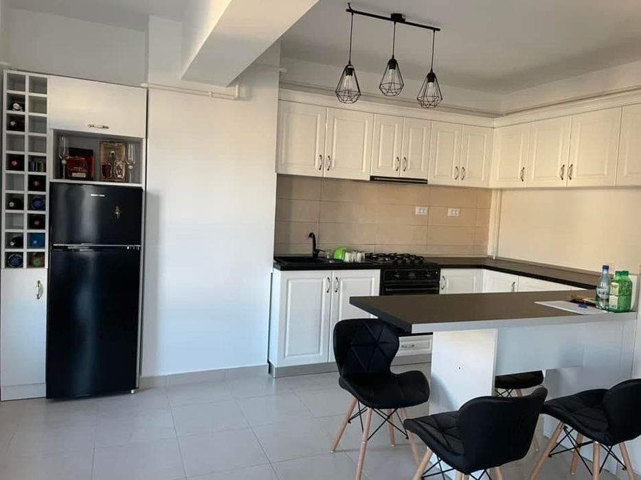 Inchiriez apartament 3 camere Valea Lupului ,complex brown luxury