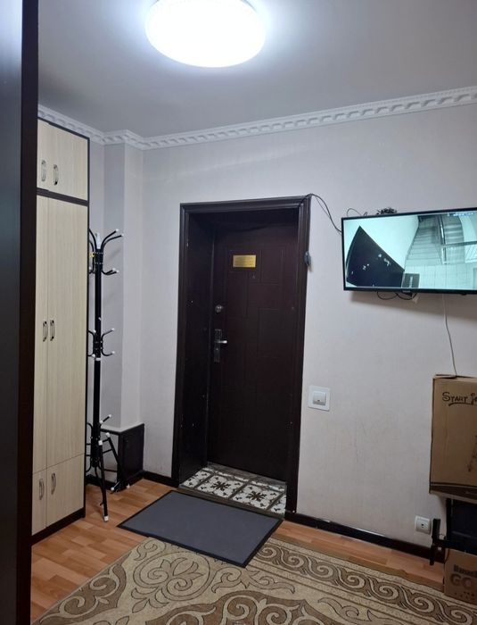 Продается 4комнатная квартира Геофизика