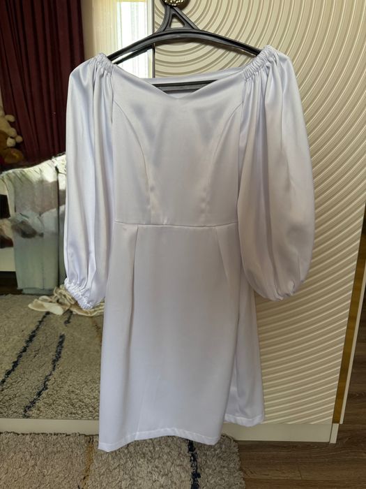 Продается платья