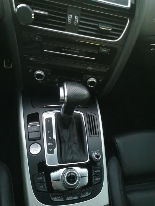 AUDI A4 2.0TFSI quattro 2015
