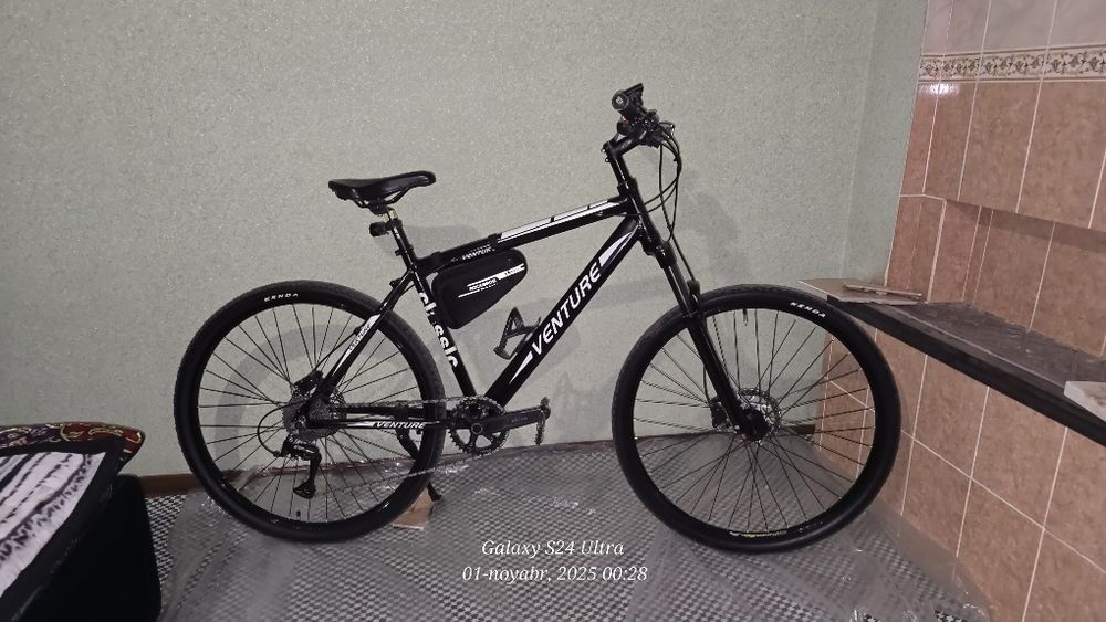 Velosiped sotiladi 19 rama.