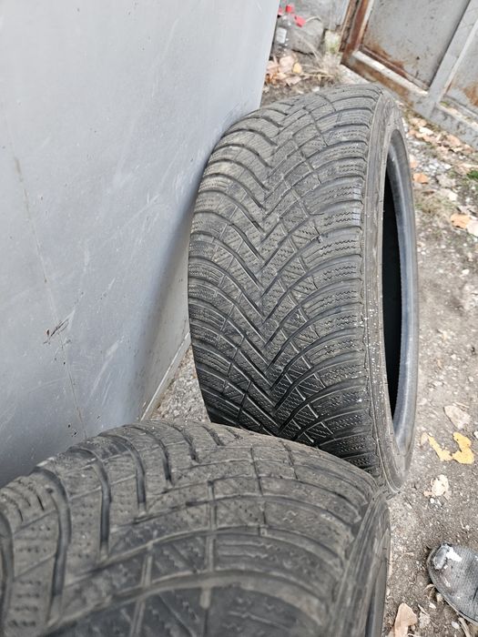 40лв на брой Зимни гуми 2 бр HANKOOK WINTER I*CEPT RS3  225/45 R17