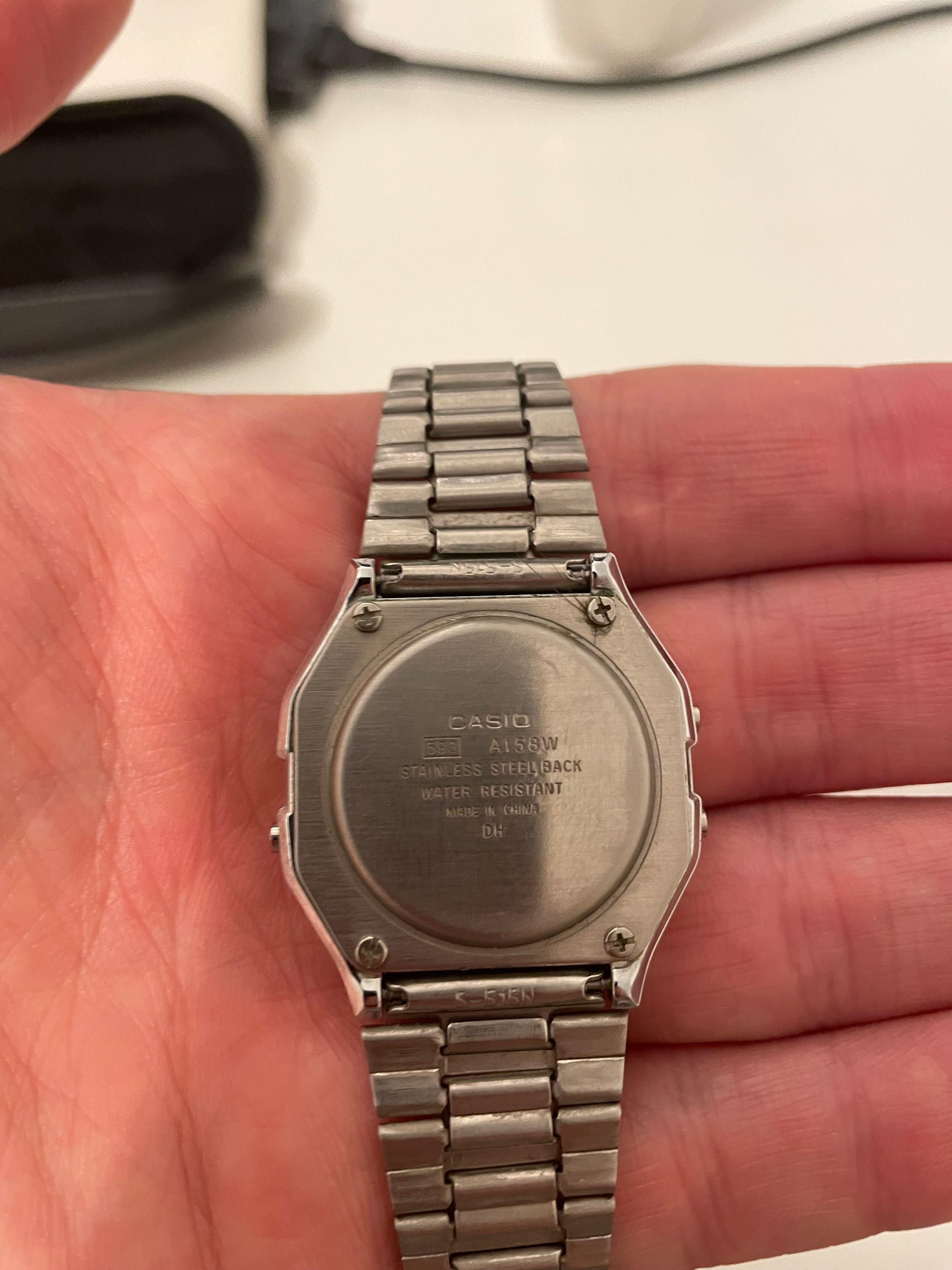 Vand ceas retro Casio A158W stare foarte buna