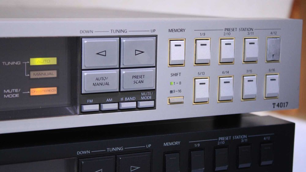 Tuner Onkyo Integra T-4017,black/silver(Japonia).