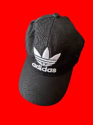 Нова шапка Adidas