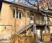 Casă individuală cu intrări separate in zona Complexului Studentesc