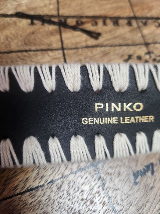 Колан от естествена кожа на PINKO