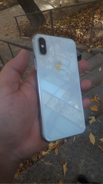Iphone x 64 gbli silver ideal sastayanada srochna sotiladi