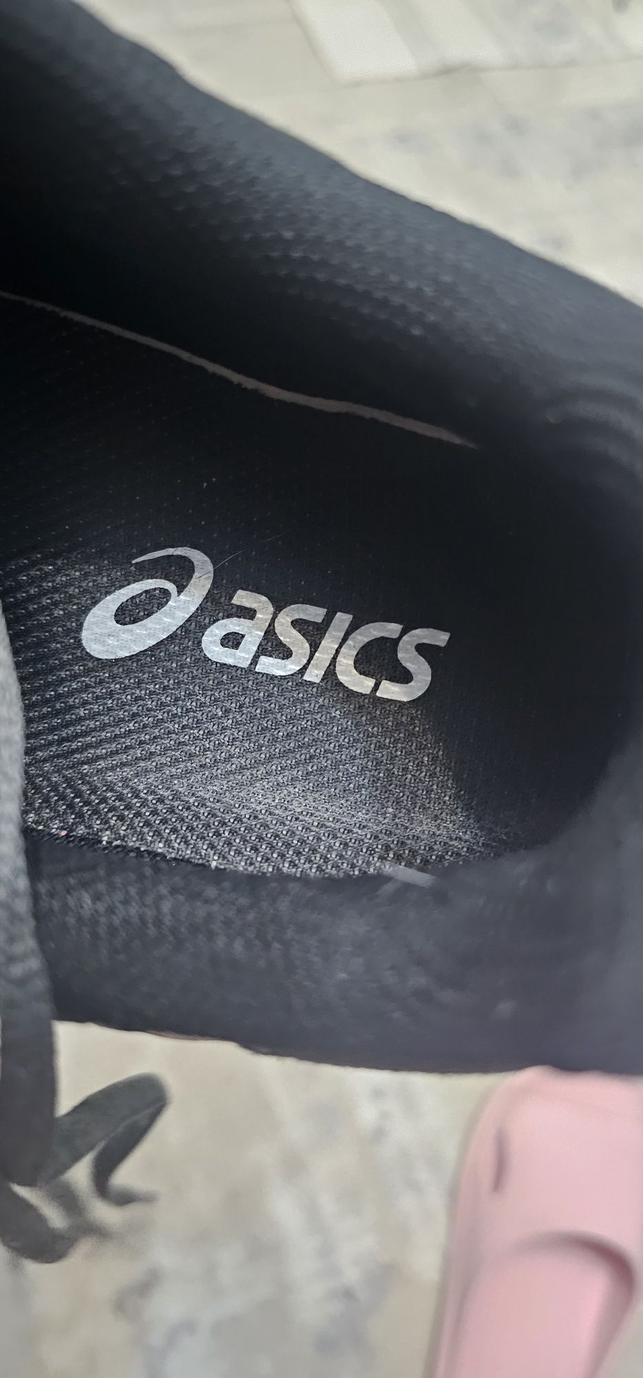 Кроссовки ASICS  40 размер
