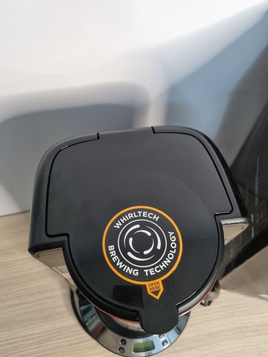 Cafetieră electrică Russell Hobbs-ca nouă