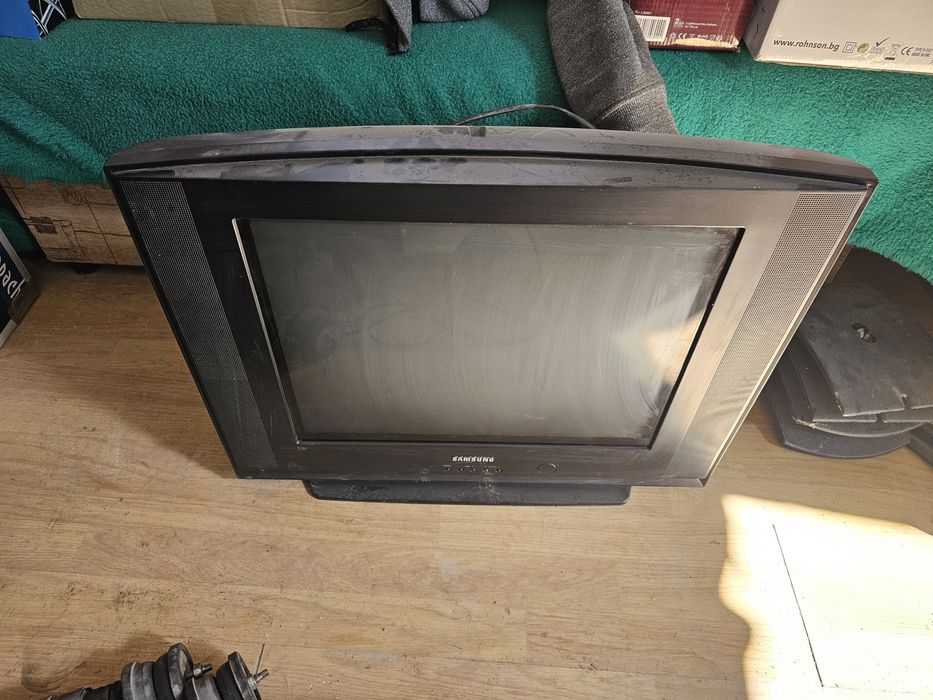 Телевизор Samsung 21" инча