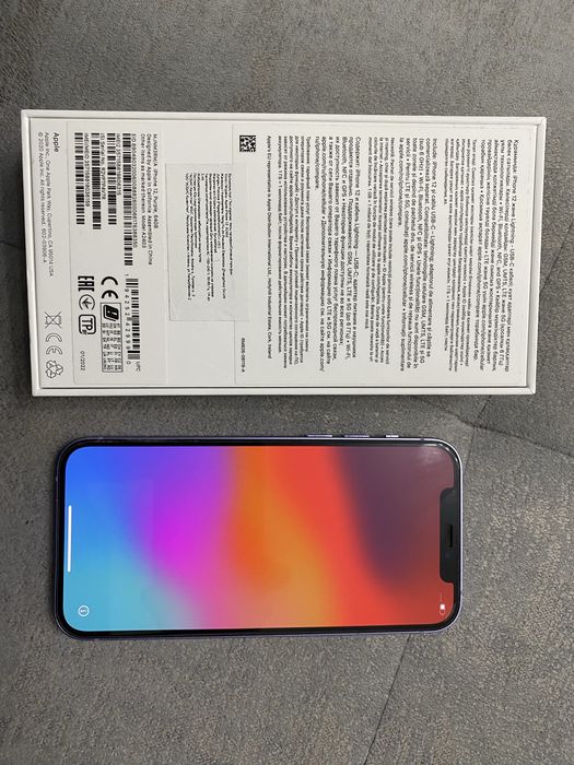 Продам смартфон, айфон 12.