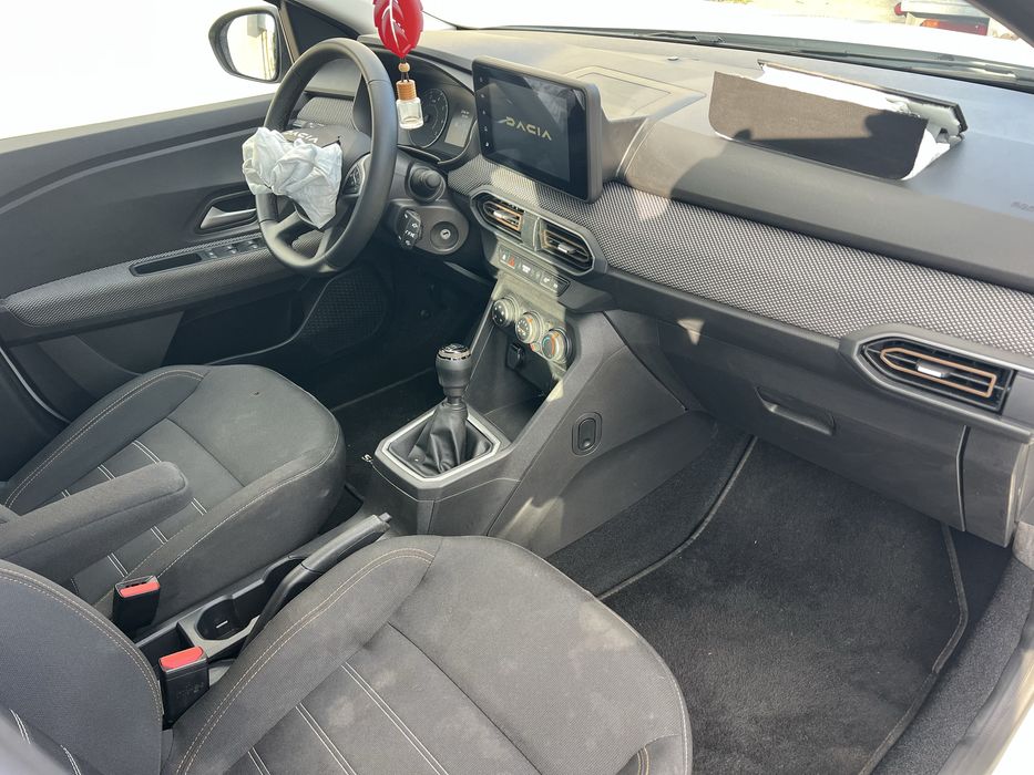 Dacia Sandero Stepway 2024 avariat lovit doar 12 mii km