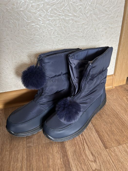 Продам сапожки болоневые демисезонные