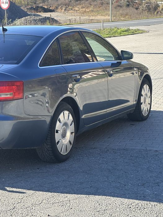 Vand Audi a 6 Quattro motor 2,7 culoare gri
