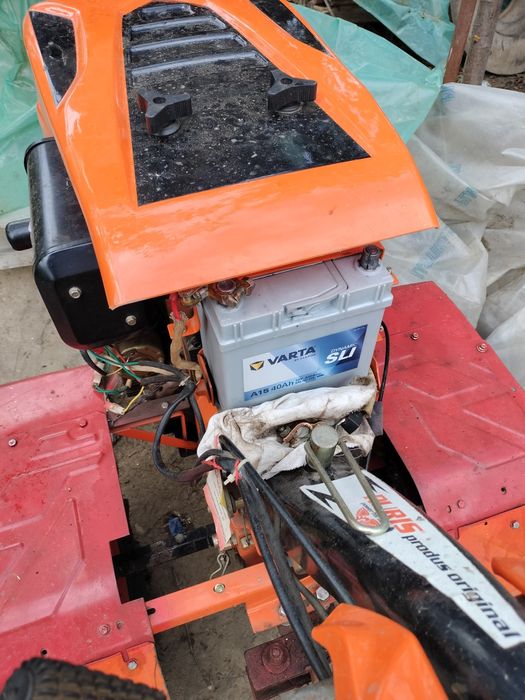 Vând motocultor Ruris 1001ksd 10cp plus remorca cumpărată din Dedeman!