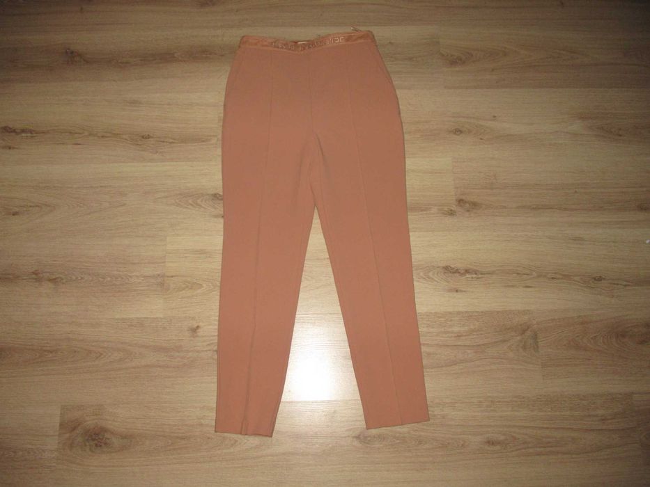 ELISABETTA FRANCHI--Оригинален панталон--М/L номер-НОВ!!