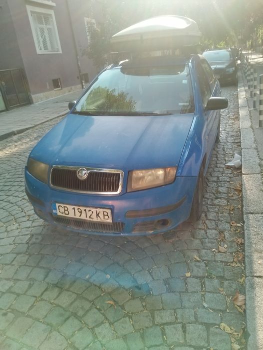 Продавам Шкода Фабия