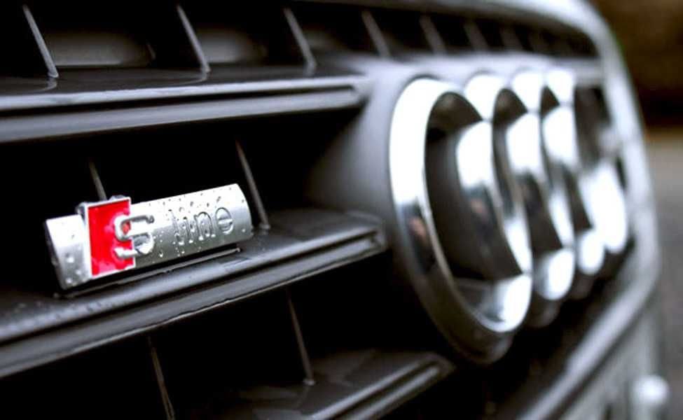 Set embleme / sigle metalice (crom / mat / negru) - Audi S line