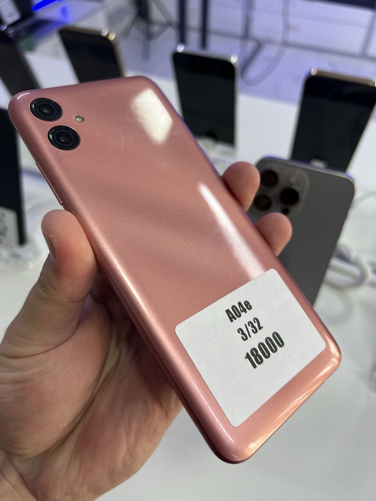 Samsung A04e 32gb все работает