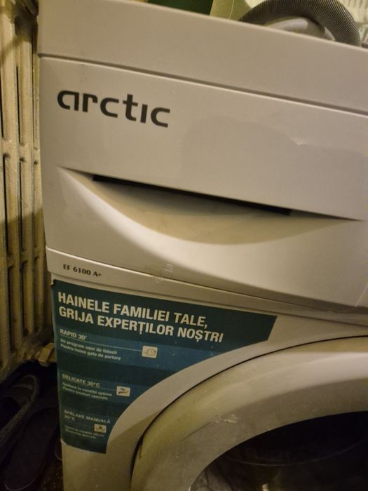 Masina de spalat Arctic EF6100A+