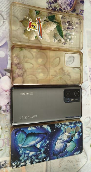 Продавам Телефон Xiaomi 11t