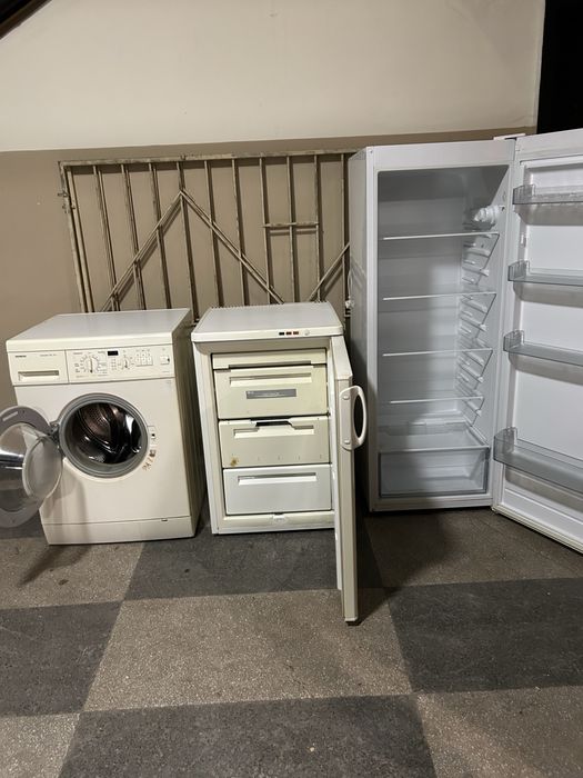 Хладиник, фризер и пералня