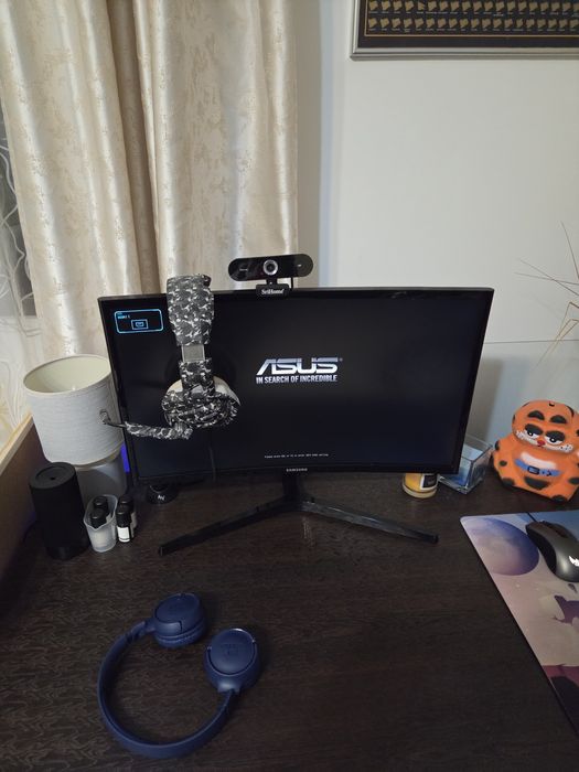 Vand PC desktop gaming monitor si periferice incluse