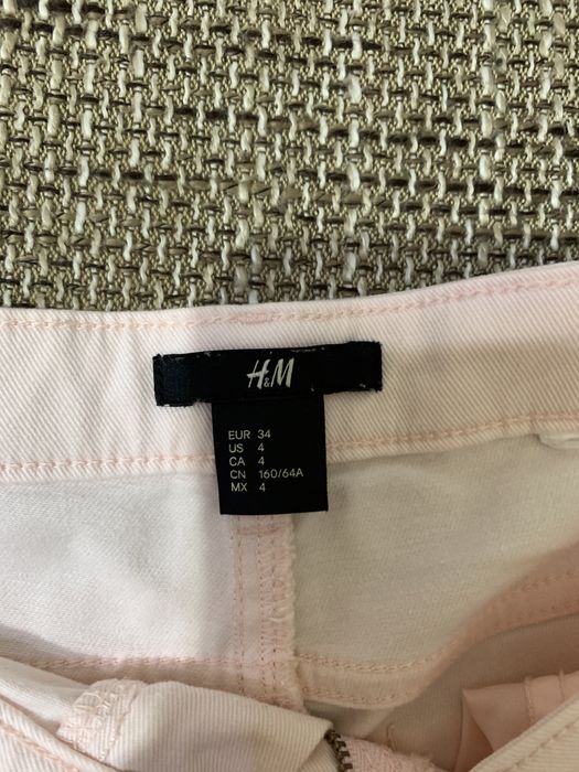Blugi scurți roz H&M