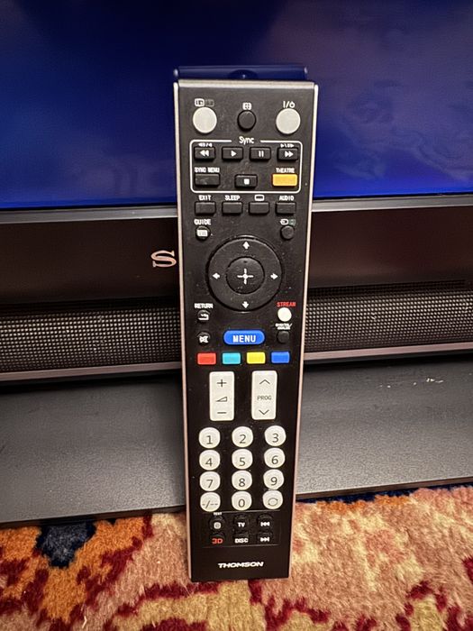 Kilipir! TV LCD Sony Bravia KDL-32L4000, stereo, ecran 81cm