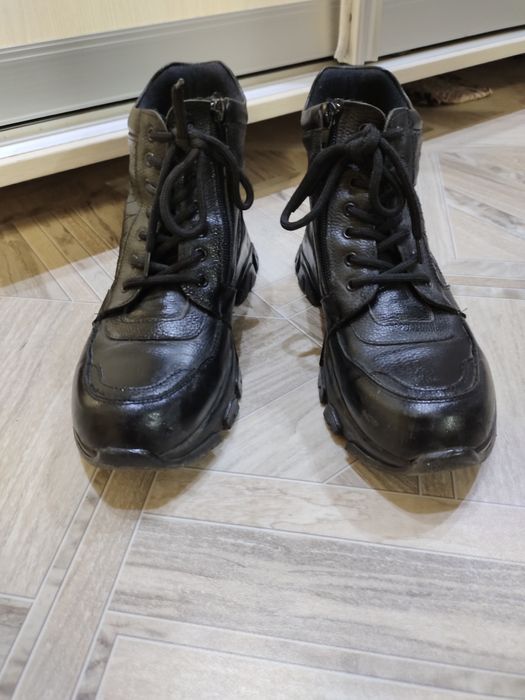 Демисезонные ботинки